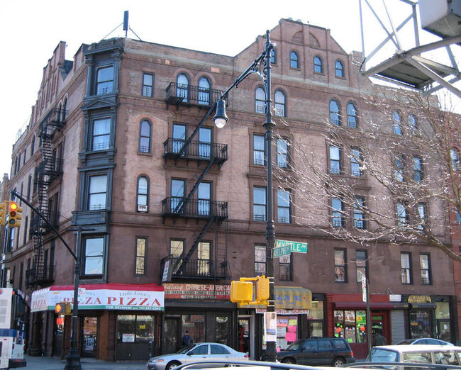 352 Myrtle Avenue - 150 Adelphi Street