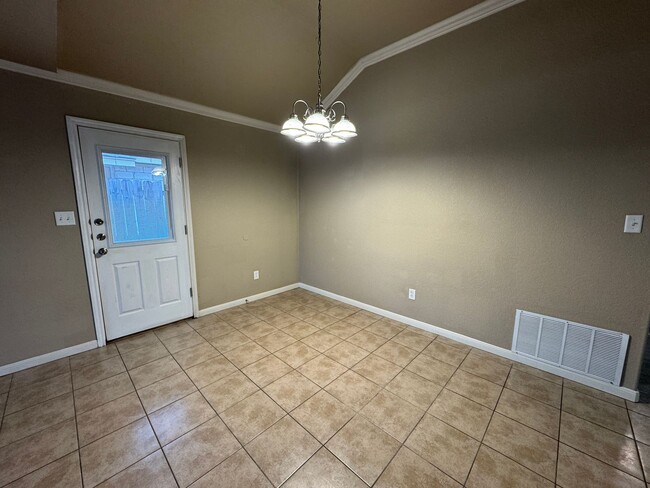 Building Photo - 1208 Powder River Dr