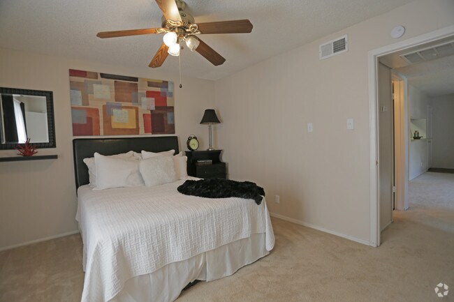 Iron Horse Valley Apartments Rentals San Antonio, TX