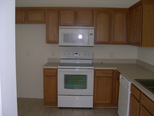 Building Photo - 4132 Bismarck Palm Dr
