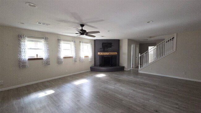 Foto del edificio - 1600 Southern Oaks Dr