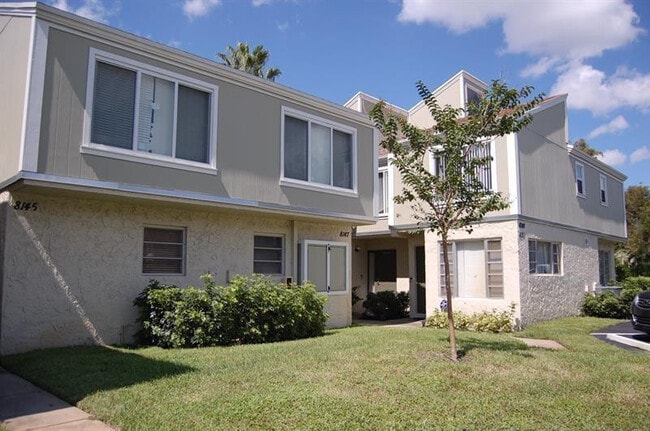 Foto del edificio - 8131 Lagos De Campo Blvd