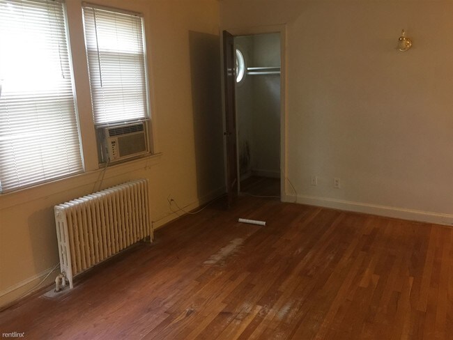 Foto del edificio - 517 Montana Ave NE
