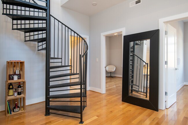 Foto del edificio - 1514 K St SE