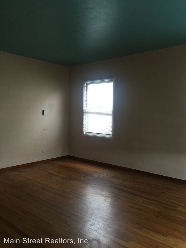 Building Photo - 2 br, 1 bath House - 137 Marin St