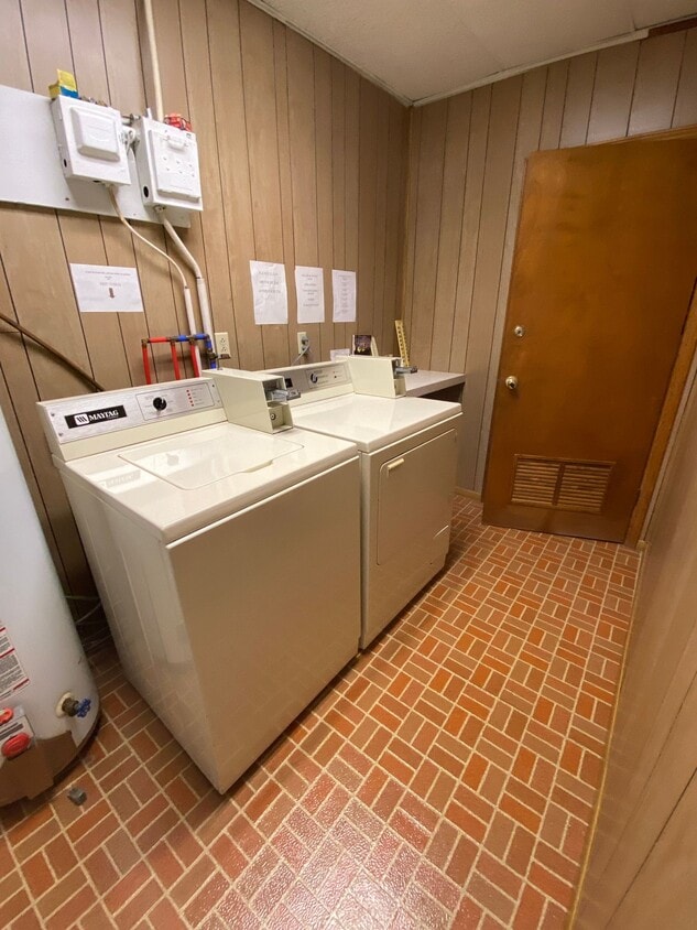 Primary Photo - Furnished One Bedroom Upstairs Apartment