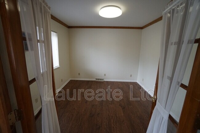 Foto del edificio - 1240 Jefferson Ave