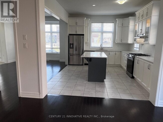 Building Photo - 498 Kennedy Cir