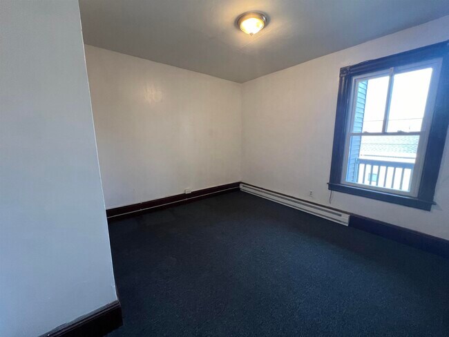 Building Photo - 459 Beech St