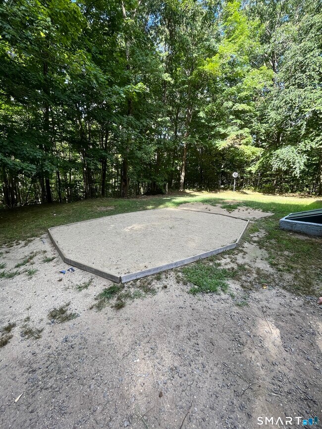 Foto del edificio - 332 Richmond Rd