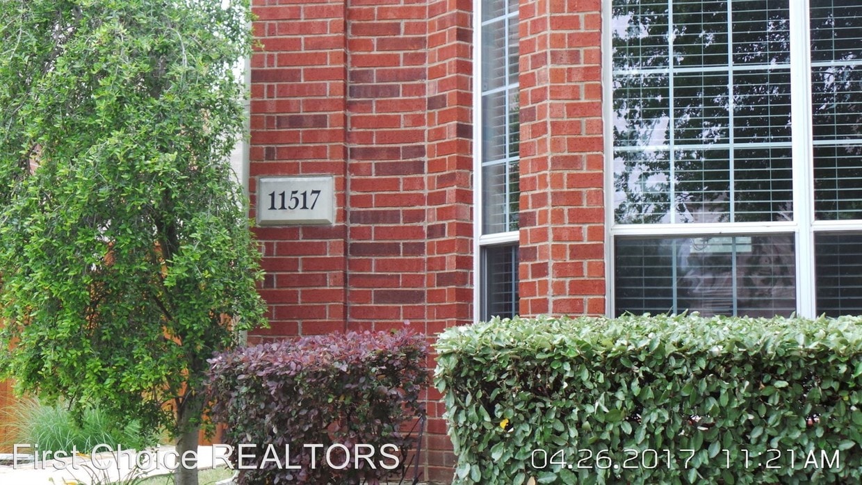 Building Photo - 11517 Chaucer Dr