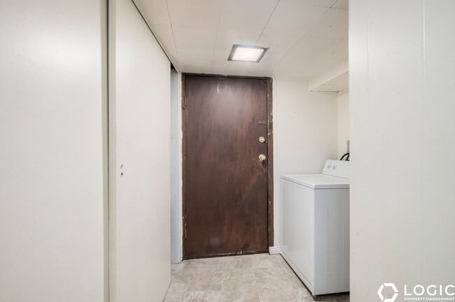 Foto del edificio - 811 E 50 S