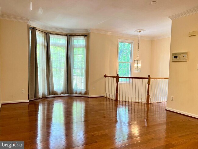 Foto del edificio - 4057 Heatherstone Ct