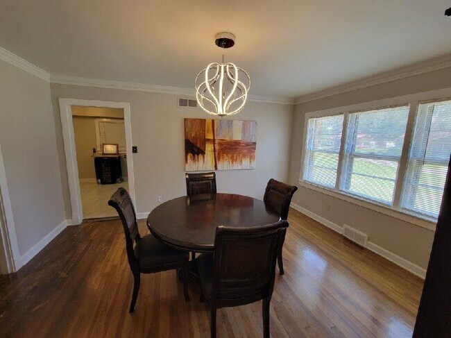 Foto del edificio - 935 Twinkletown Rd