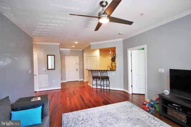 Foto del edificio - 400 Cameron Station Blvd