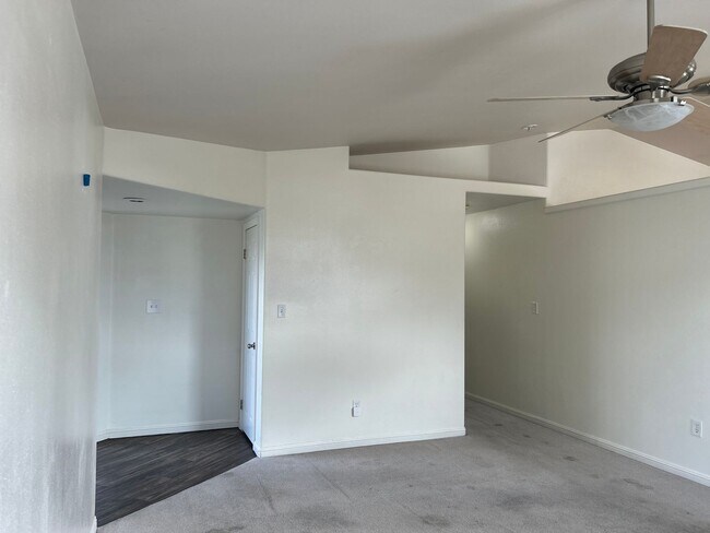 Foto del edificio - Beautiful NW home w/ SOLAR! 3bd+2ba $2,600!!