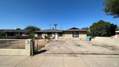 Building Photo - 2808 N 46th Ave