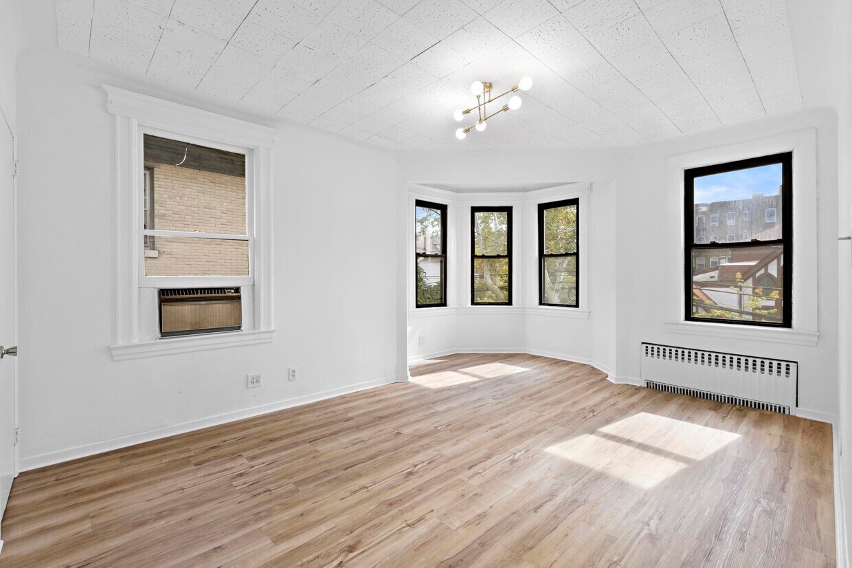 Primary Photo - 56 Clifton Terrace