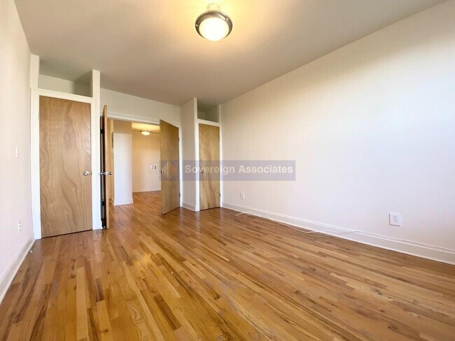 Building Photo - 282 Cabrini Boulevard