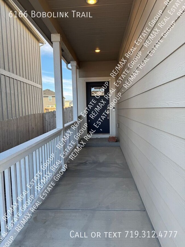 Foto del edificio - 6166 Bobolink Trl