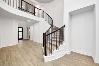 Building Photo - 20926 White Rock Crk Dr