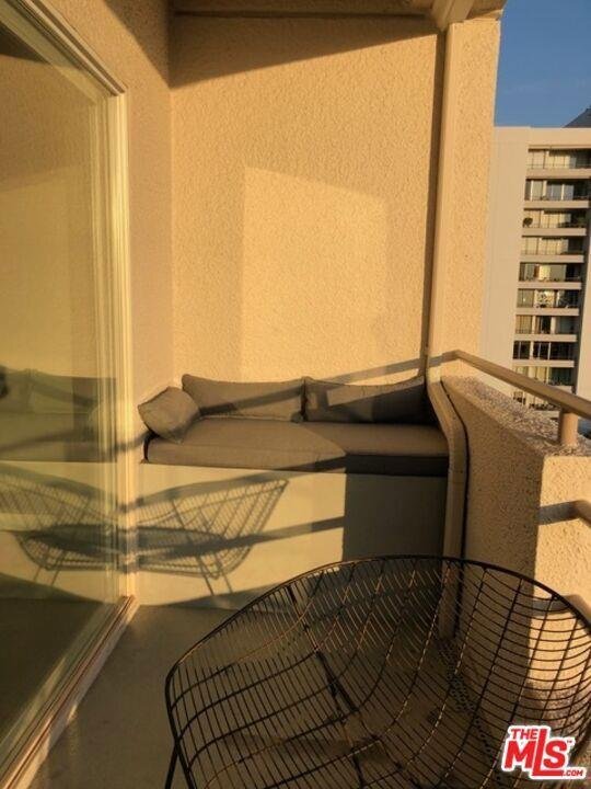 Building Photo - 1131 Alta Loma Road Apt #407, West Hollywo...