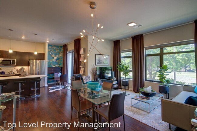 Foto del edificio - 2 br, 2 bath House - 825 E Mifflin St #210