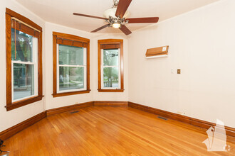 Building Photo - 2108 W Addison St