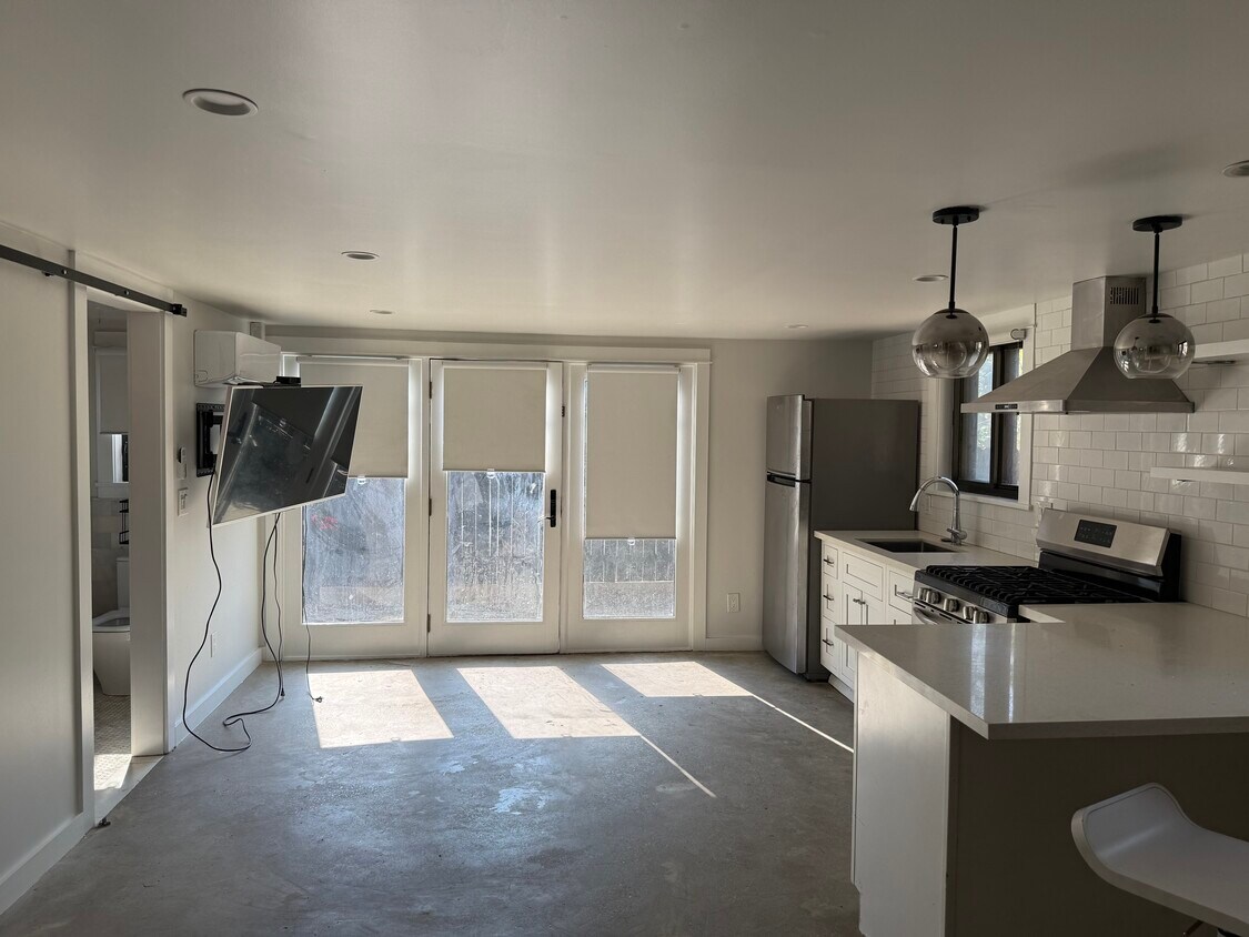 Foto principal - 1225 Stringer Ave