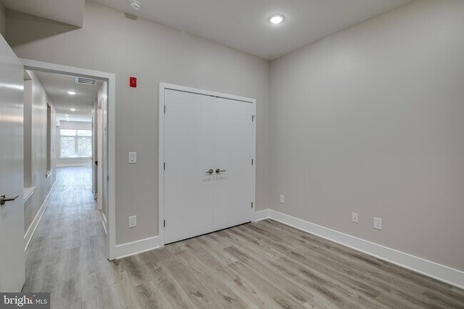 Foto del edificio - 2017 N College Ave