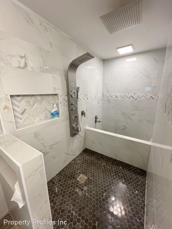 Foto del edificio - 3 br, 2 bath House - 92-712 NOHONA STREET