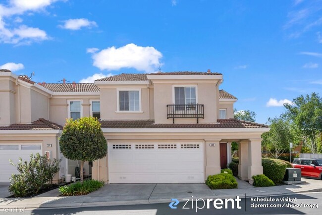 Building Photo - 3 br, 2.5 bath Townhome - 308 Woodward Dri...