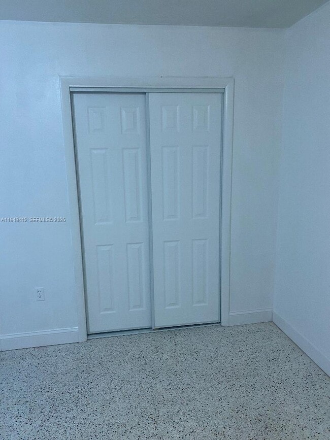 Building Photo - 626 NE 61st St