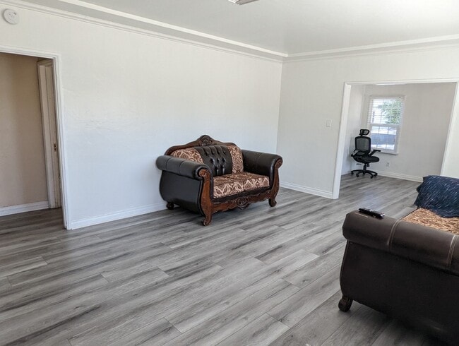 Building Photo - 3171 N Sierra Way