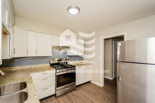 Building Photo - 47 S Coventry Dr