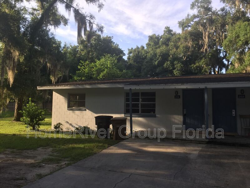2114 NE 3rd St, Ocala, FL 34470 Condo for Rent in Ocala, FL