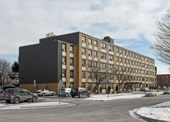 Photo du bâtiment - Poplar Plains Apartments