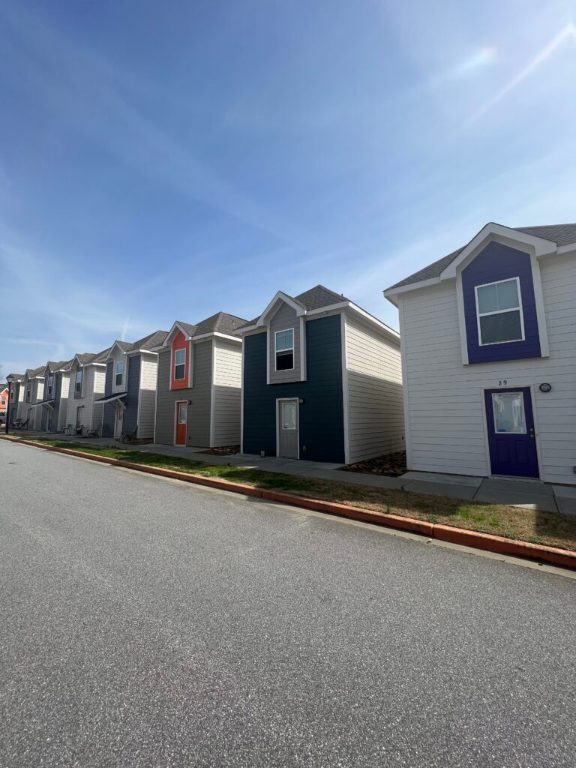 Foto del edificio - 1980 W Main St