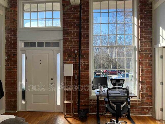 Foto del edificio - 1535 Caraleigh Mills Ct