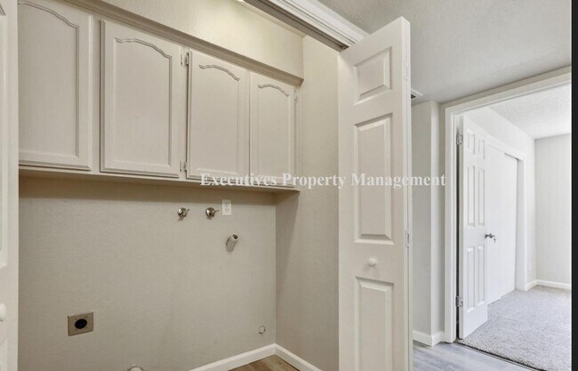 Foto del edificio - 4163 W Cornell Ave