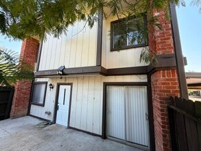 Building Photo - 5321 Pinewilde Dr