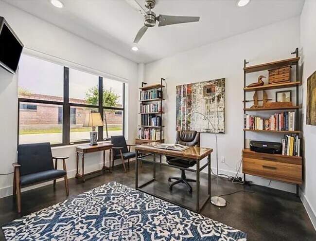 Foto del edificio - 2914 Lamar St