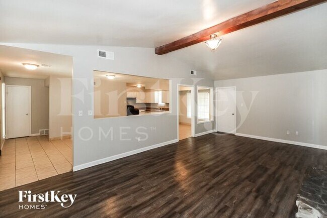 Foto del edificio - 4414 Sandy Park Dr