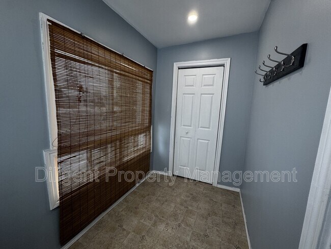 Photo du bâtiment - 492 King George St