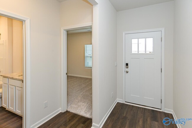 Building Photo - 231 Murphy Ln