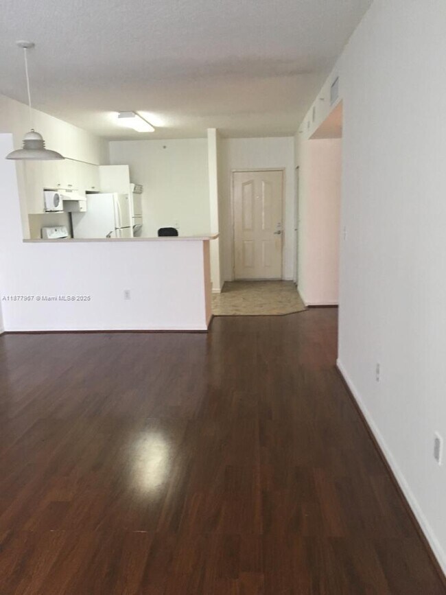 Foto del edificio - 5091 NW 7th St