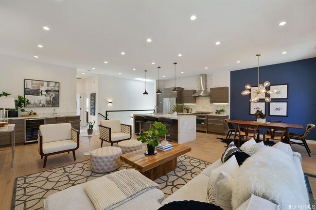 Foto del edificio - 814 Persia Ave