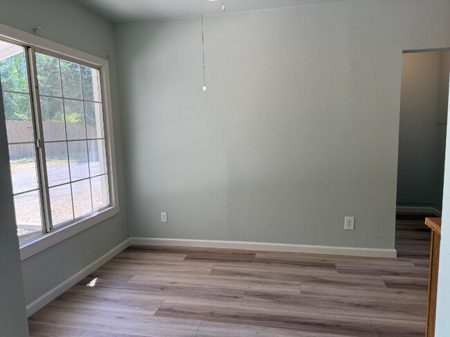 Foto del edificio - 5157 Rogue River Hwy