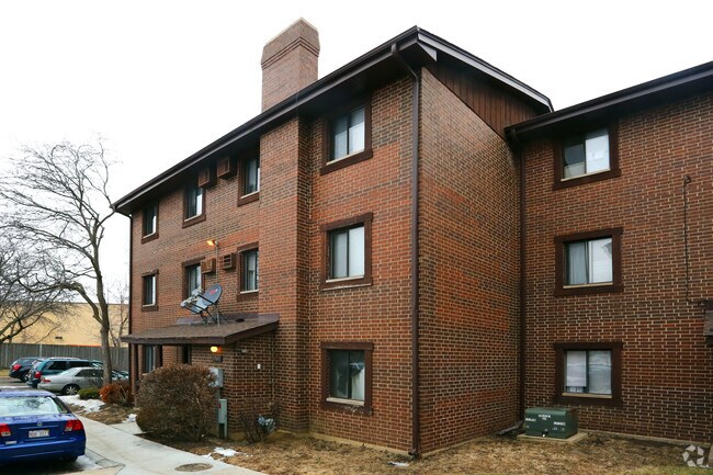 Building Photo - 1557 N Winslowe Dr