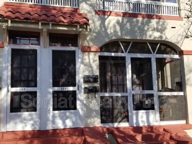 Foto del edificio - 307 Virginia St